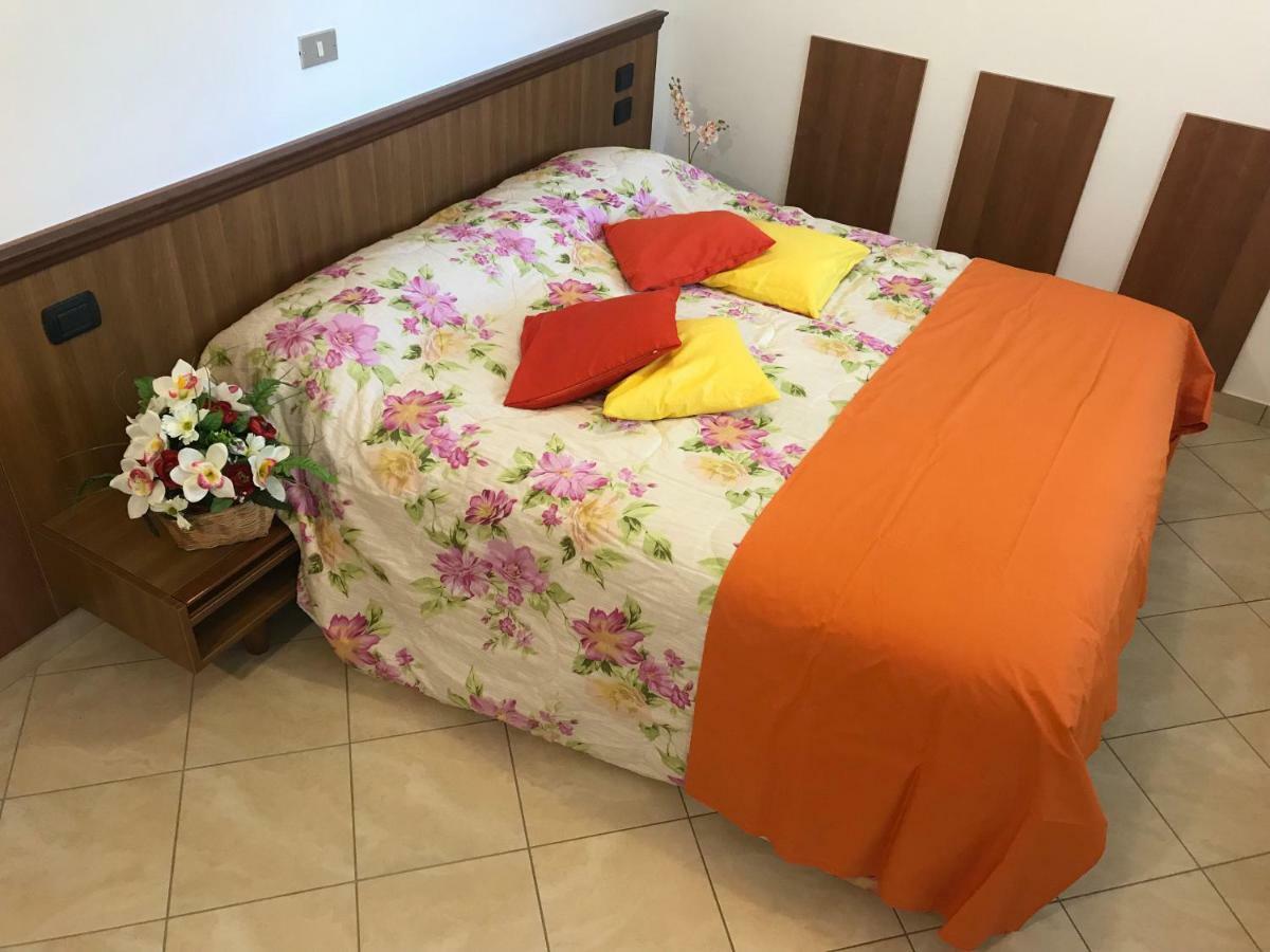 B&B Da Giorgia 크로도 외부 사진